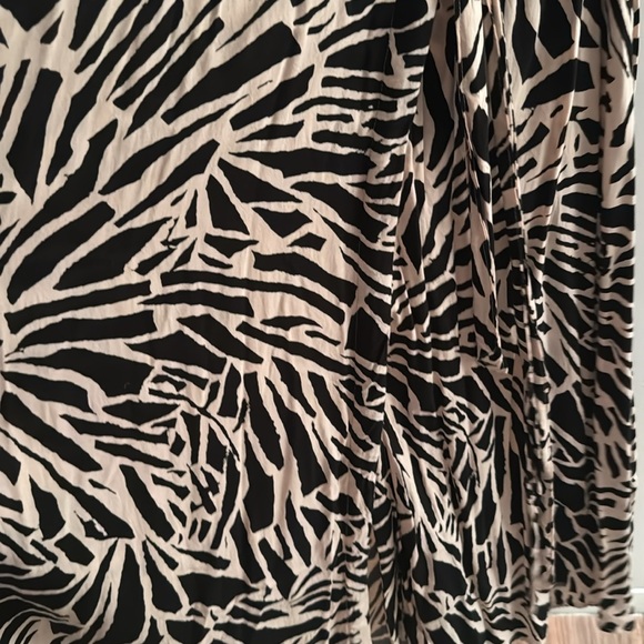 H&M Animal Print Maxi Dress Size L - Picture 9 of 13